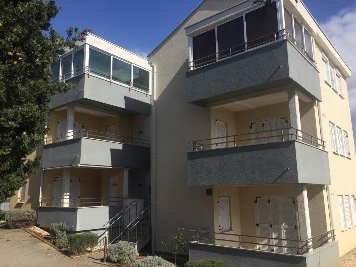 Apartments Puky Dreams Novalja Exterior photo
