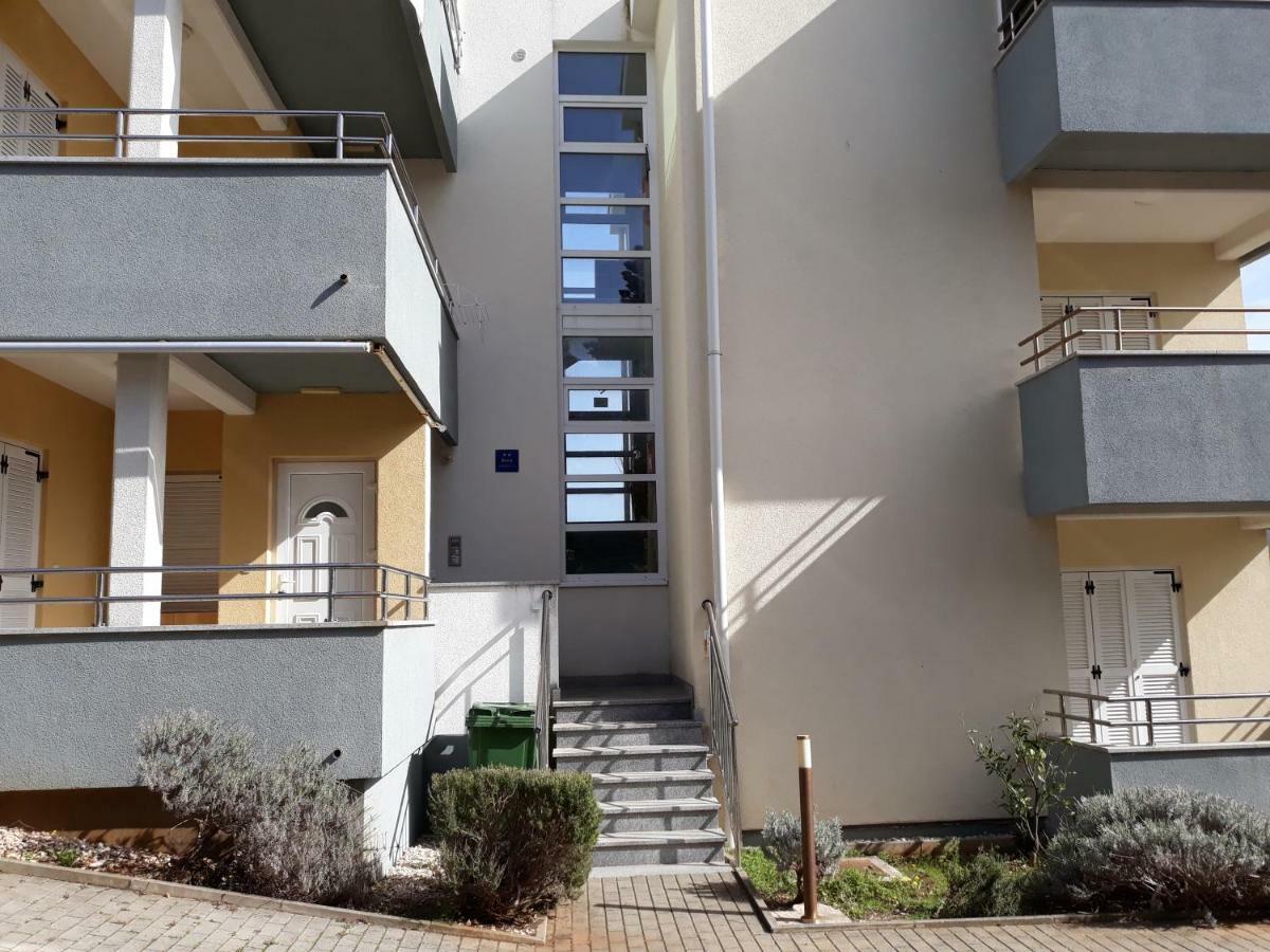 Apartments Puky Dreams Novalja Exterior photo
