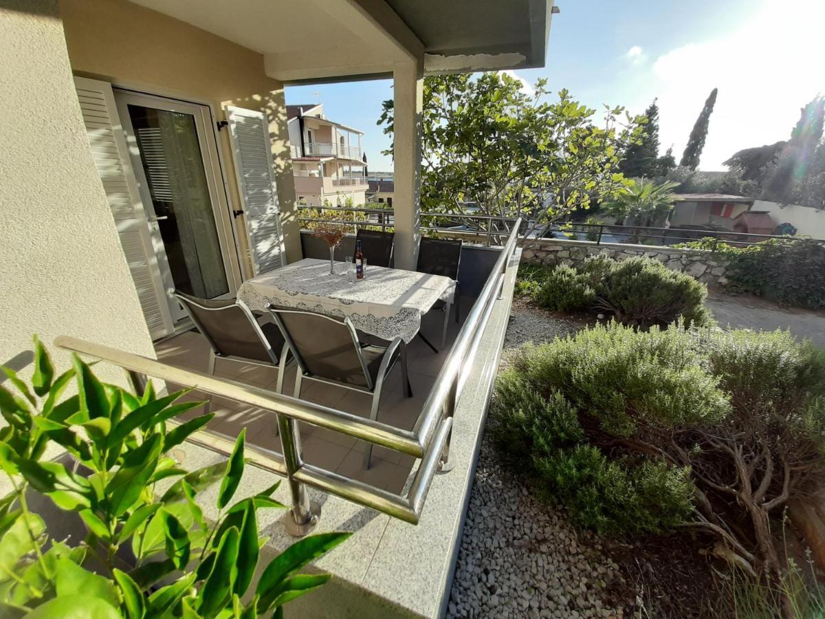 Apartments Puky Dreams Novalja Exterior photo